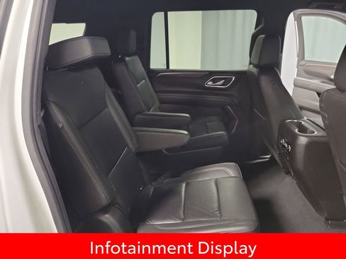 Used 2021 Chevrolet Suburban LT image 23