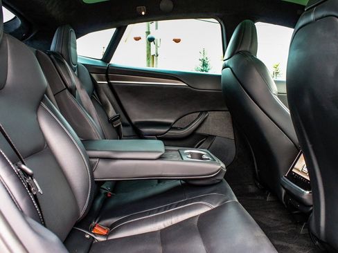 Used 2021 Tesla Model S Plaid image 37