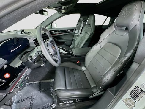 Certified 2025 Porsche Panamera 4S AWD/4WD image 5