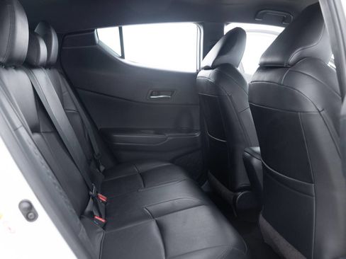 Used 2018 Toyota C-HR XLE image 29