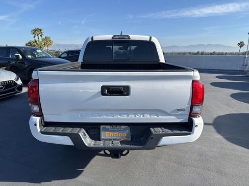 Used 2019 Toyota Tacoma TRD Sport w/ Technology Package image 6