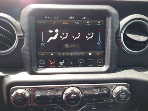Used 2022 Jeep Wrangler Unlimited Sahara w/ LED Lighting Group AWD/4WD image 22