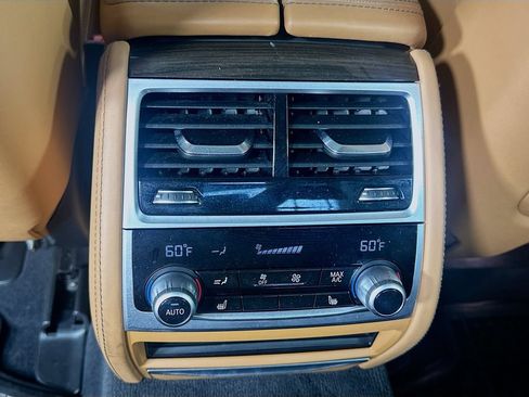 Used 2022 BMW 745e xDrive w/ Premium Package AWD/4WD image 25