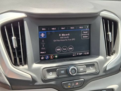 Used 2023 GMC Terrain SLE w/ Driver Convenience Package FWD image 24