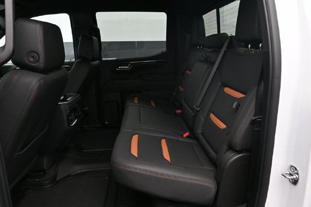 New 2026 GMC Sierra 1500 AT4 w/ AT4 Premium Package AWD/4WD image 11