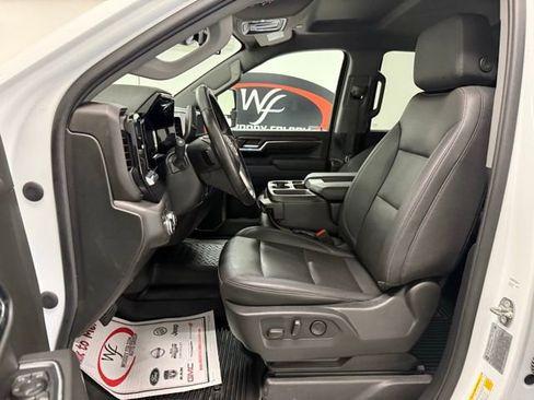 Used 2024 GMC Sierra 3500 SLT image 12