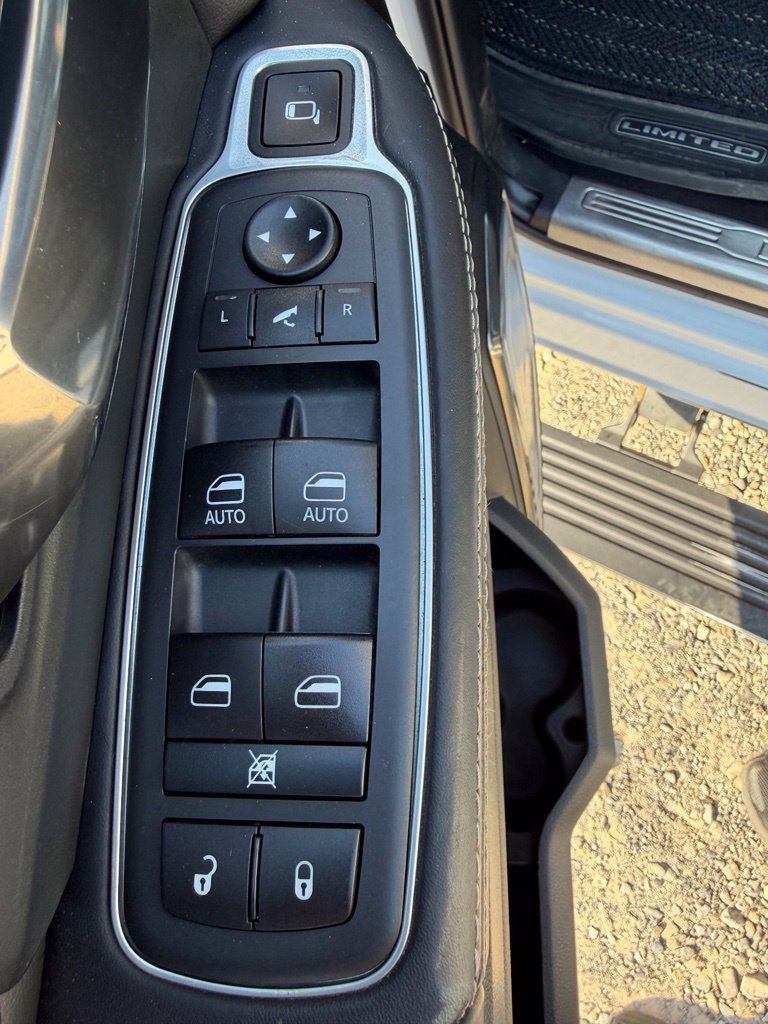 Used 2020 RAM 3500 Limited AWD/4WD image 14