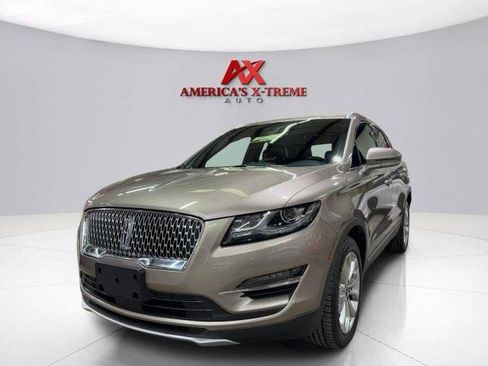 Used 2019 Lincoln MKC Select w/ Select Plus Package AWD/4WD image 3