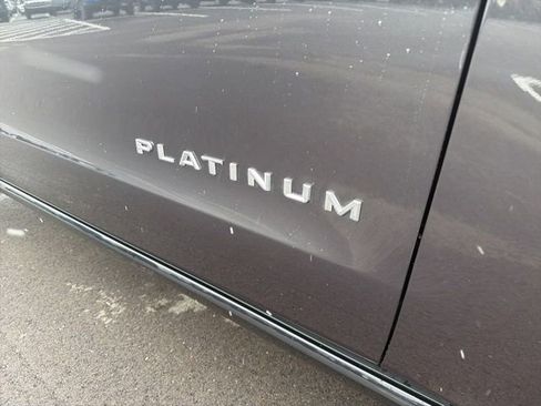 Used 2025 Ford Expedition Max Platinum w/ Driver's Package image 4