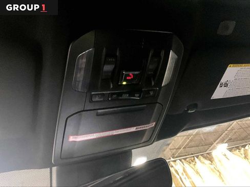 Used 2023 Toyota Highlander XSE image 36