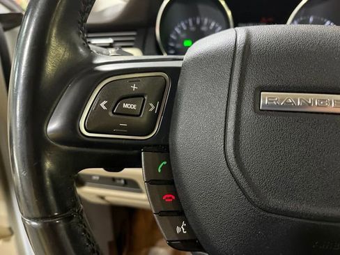 Used 2015 Land Rover Range Rover Evoque Pure AWD/4WD image 12