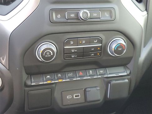 Certified 2024 Chevrolet Silverado 1500 Custom image 14