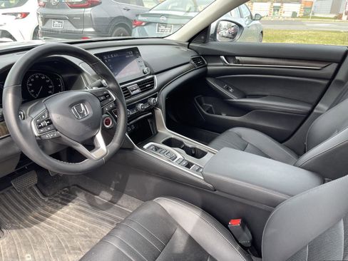 Used 2022 Honda Accord EX-L image 4
