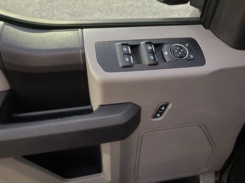 Used 2018 Ford F150 XL w/ Equipment Group 101A Mid image 10