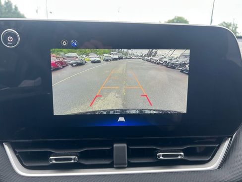Used 2026 Chevrolet Equinox LT AWD/4WD image 18