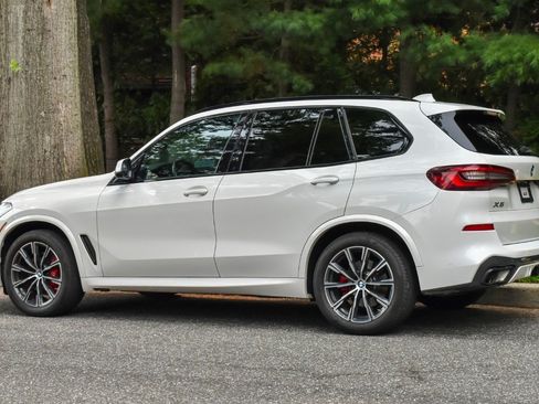 Used 2023 BMW X5 xDrive40i w/ Executive Package AWD/4WD image 5