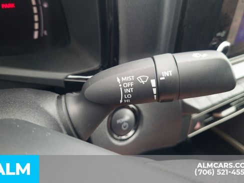 Used 2025 Toyota Camry LE image 33