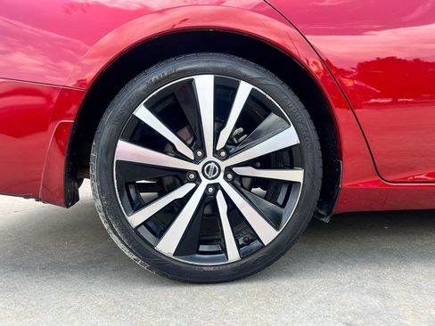 Used 2019 Nissan Altima 2.5 SR w/ SR Premium Package FWD image 37