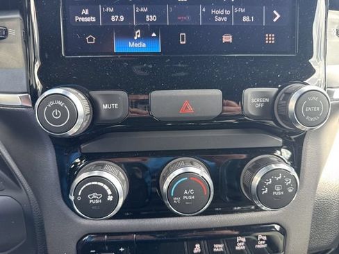 Used 2025 RAM 2500 Big Horn w/ Bed Convenience Group AWD/4WD image 22