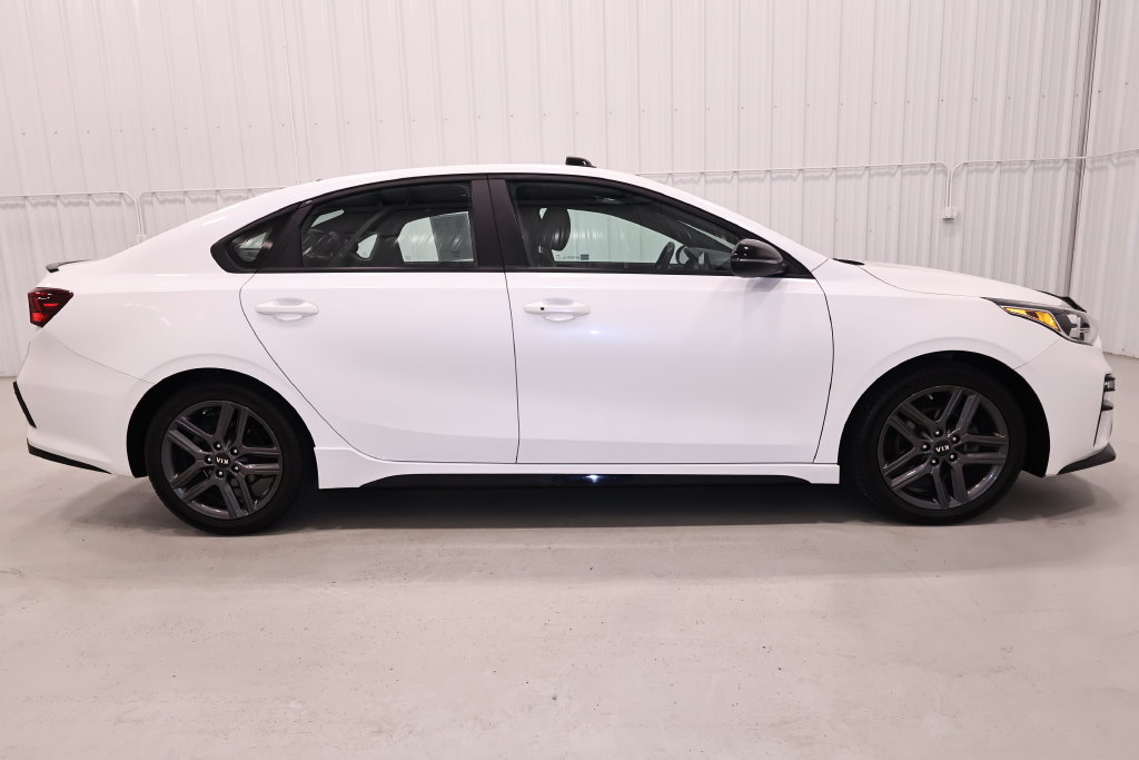 Used 2021 Kia Forte GT-Line FWD image 2
