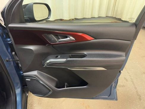 Used 2024 Chevrolet Traverse RS w/ LPO, Floor Liner Package image 44