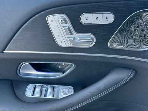 New 2026 Mercedes-Benz GLS 450 4MATIC image 11