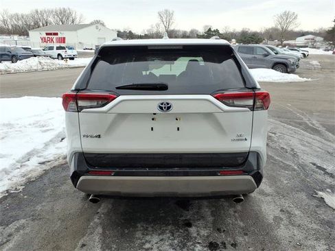 Certified 2024 Toyota RAV4 SE w/ Convenience Package image 20