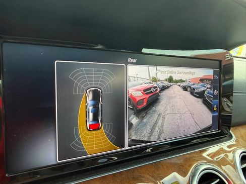 Used 2017 Mercedes-Benz E 300 image 20