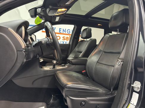 Used 2015 Jeep Grand Cherokee Limited w/ Luxury Group II image 11