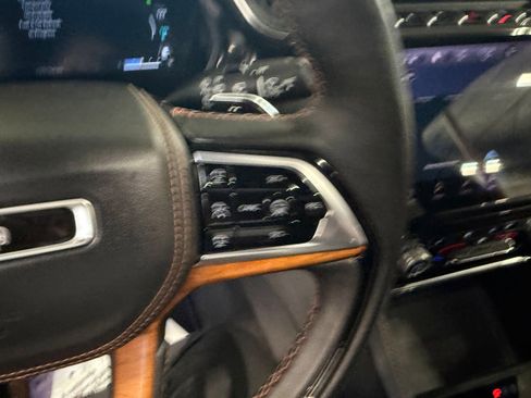 Used 2022 Jeep Grand Cherokee Summit AWD/4WD image 47