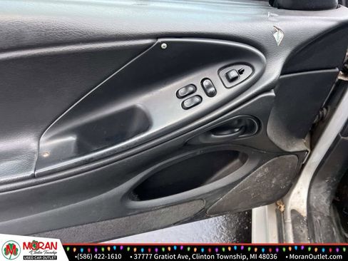 Used 2001 Ford Mustang Coupe image 10