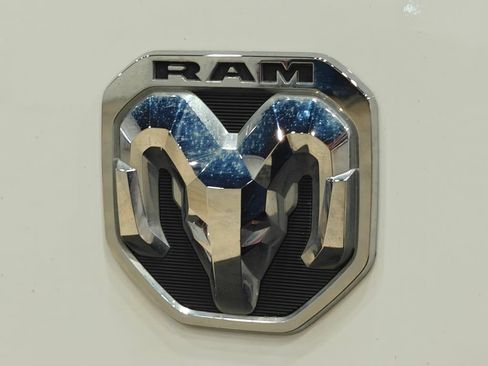 Used 2023 RAM ProMaster 2500 FWD image 50
