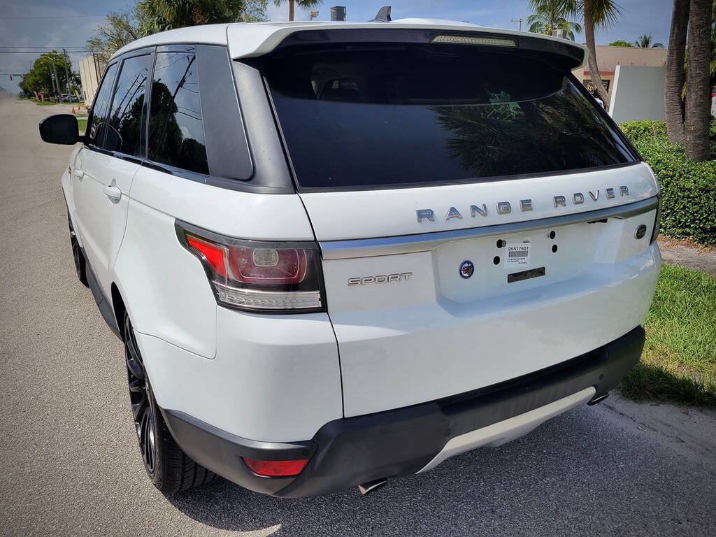 Used 2016 Land Rover Range Rover Sport SE AWD/4WD image 11