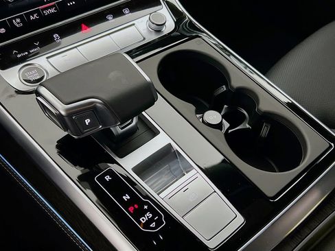 New 2026 Audi Q8 Premium Plus image 18