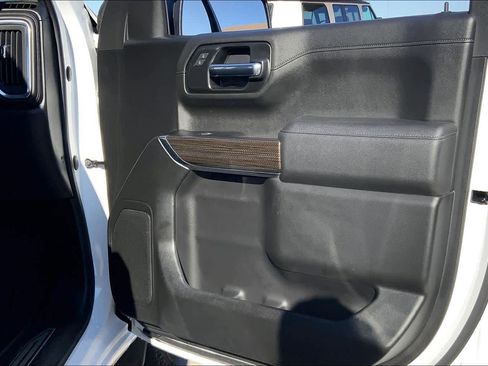 Used 2022 Chevrolet Silverado 1500 LT image 23