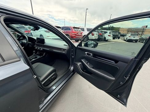Used 2025 Honda Civic Sport Touring image 23