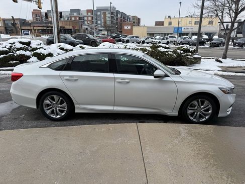 Used 2019 Honda Accord LX image 4