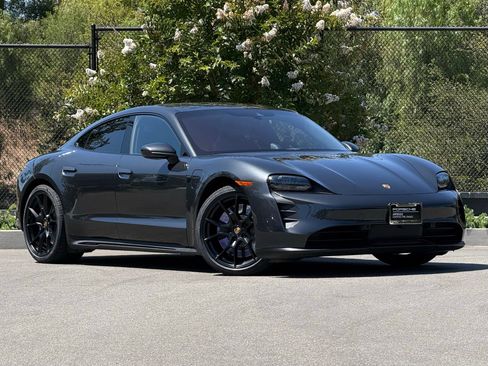 Certified 2022 Porsche Taycan GTS AWD/4WD image 9