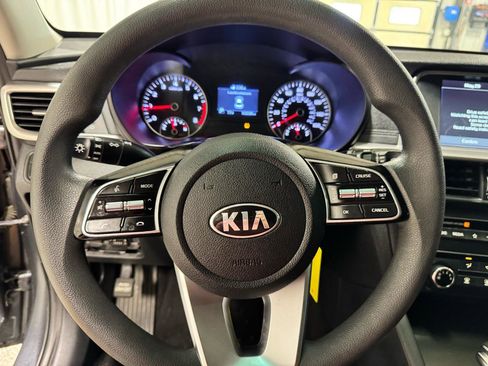 Used 2020 Kia Optima LX FWD image 17