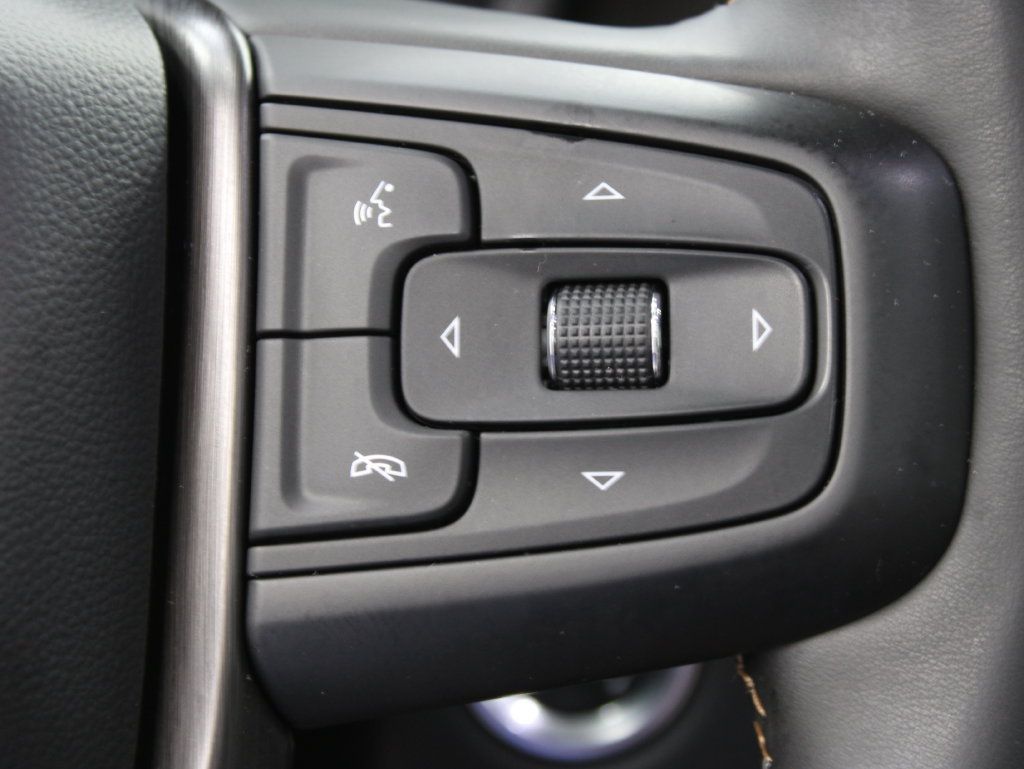 Used 2024 GMC Yukon XL AT4 w/ AT4 Premium Plus Package AWD/4WD image 66