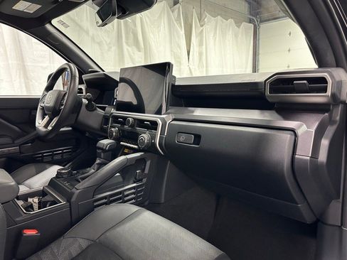 Used 2025 Toyota 4Runner TRD Off-Road Premium image 61