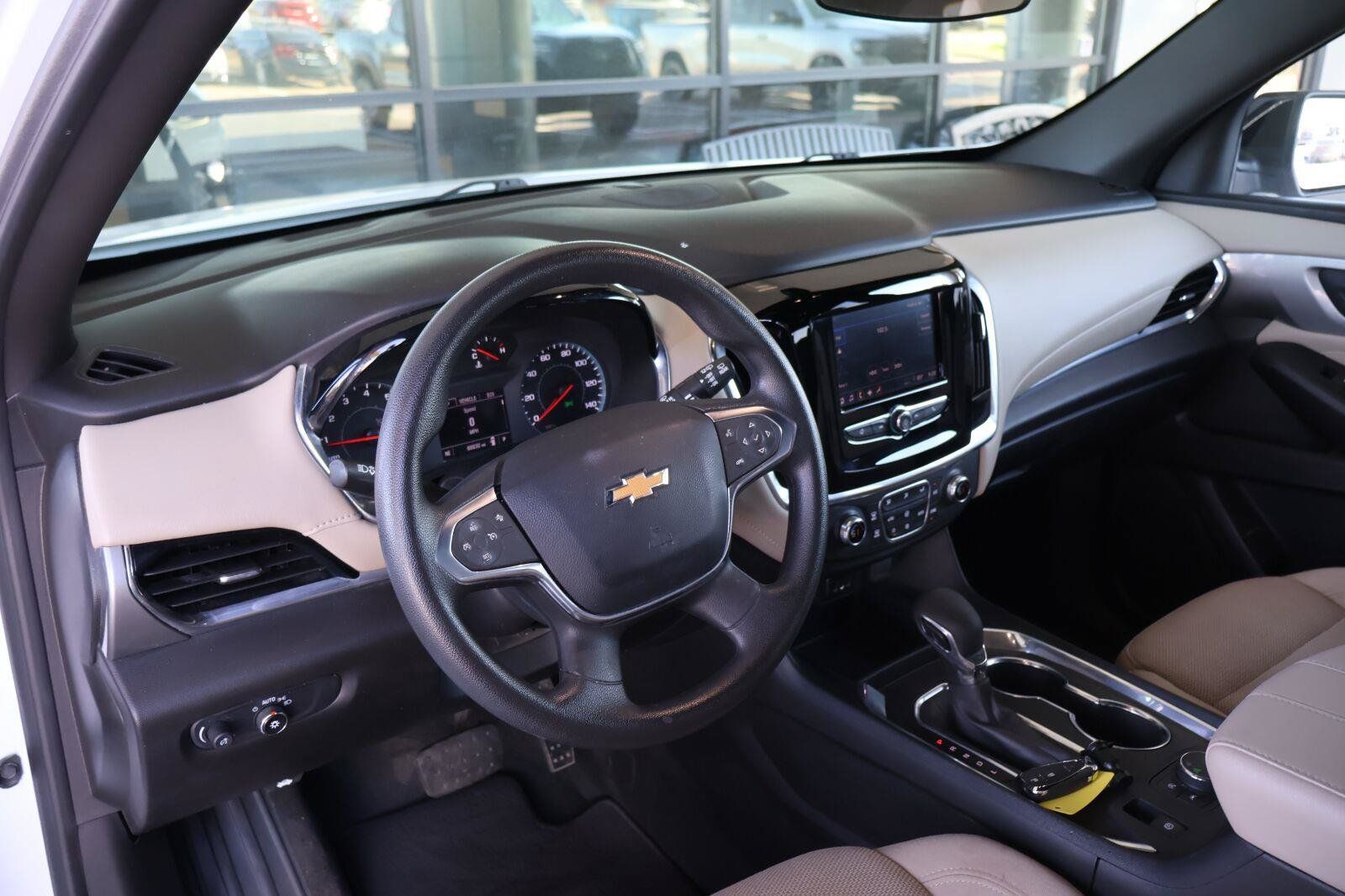 Used 2023 Chevrolet Traverse LS FWD image 20