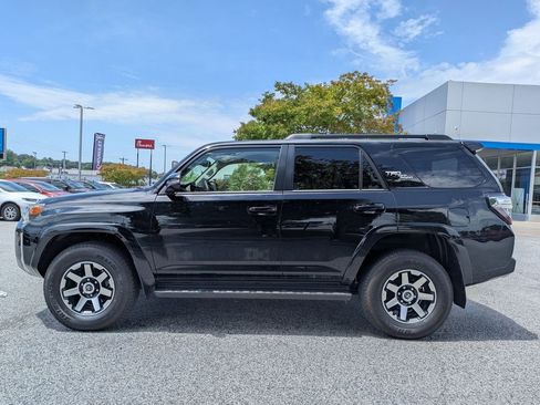 Used 2024 Toyota 4Runner TRD Off-Road Premium AWD/4WD image 5