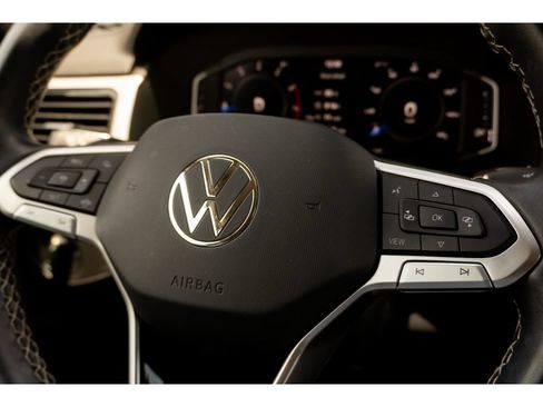 Used 2023 Volkswagen Atlas SE w/ Black Wheel Package FWD image 30