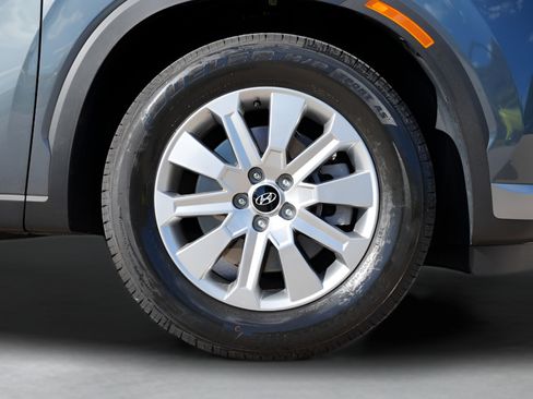 Certified 2025 Hyundai Palisade SEL FWD image 9