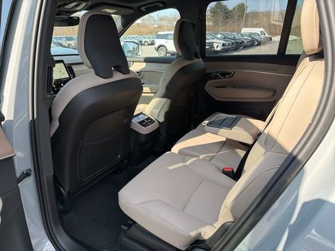 New 2026 Volvo XC90 B6 Plus w/ Protection Package Premier image 9