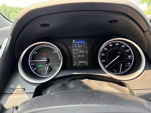 Used 2023 Toyota Camry LE FWD image 13