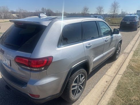 Used 2020 Jeep Grand Cherokee Trailhawk w/ Trailhawk Luxury Group image 12