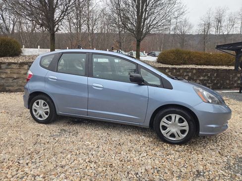 Used 2011 Honda Fit image 3