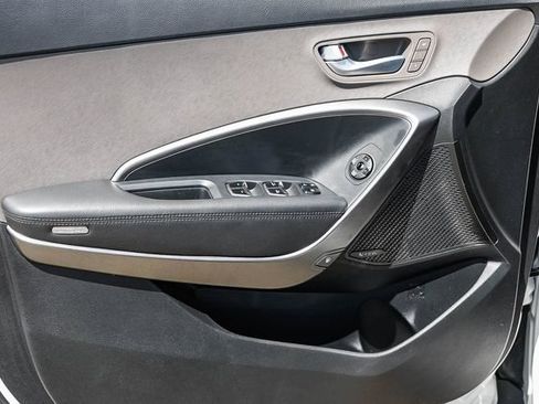 Used 2018 Hyundai Santa Fe Limited AWD/4WD image 25
